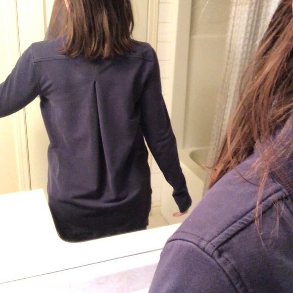 Dark blue lululemon wrap - Picture 3 of 3